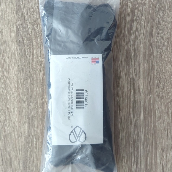 MAHIKU Aloha T Back Tank- XS - Picture 5 of 6